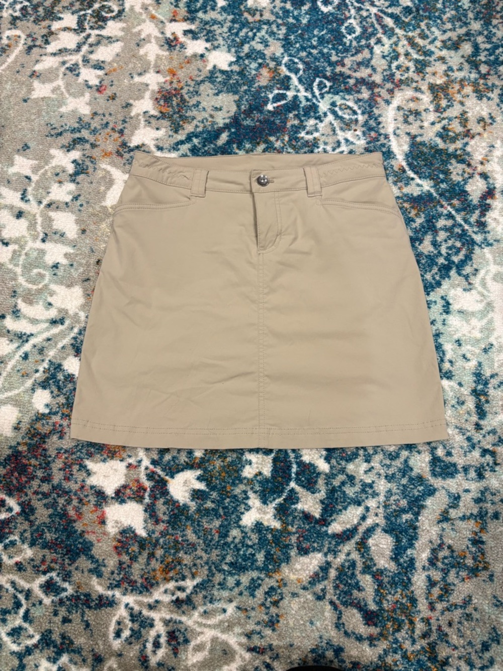 Eddie Bauer Women’s Tan Skort Size 2
